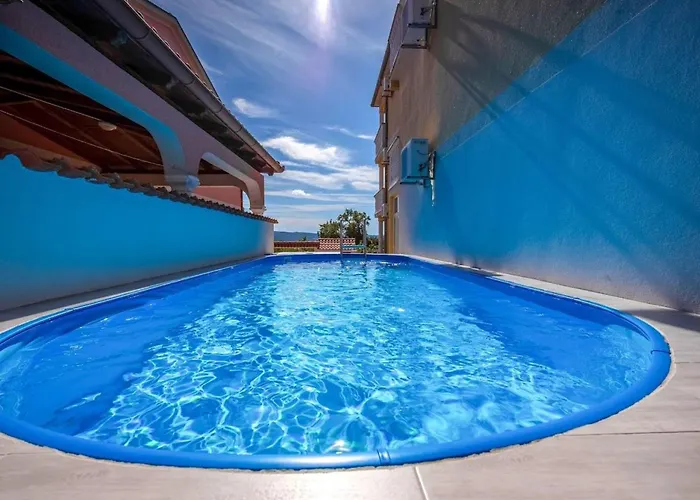 Mit Terrasse Und Meerblick By Interhome