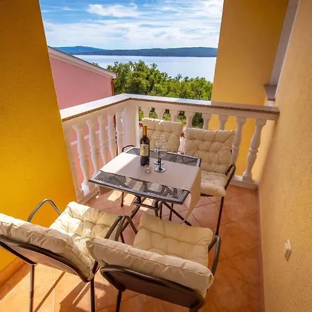 Mit Terrasse Und Meerblick By Interhome Apartman Dramalj